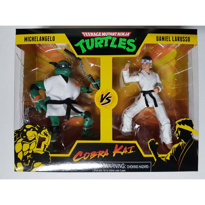 Michelangelo vs Daniel Larusso Teenage Mutant Ninja Turtles vs Cobrai Kai Playmates 2-Pack